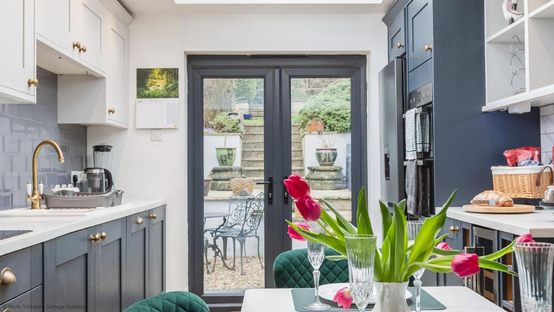 Stone Cottage In Picturesque North Yorkshire Village - Bull Dog Cottage Ampleforth Eksteriør billede