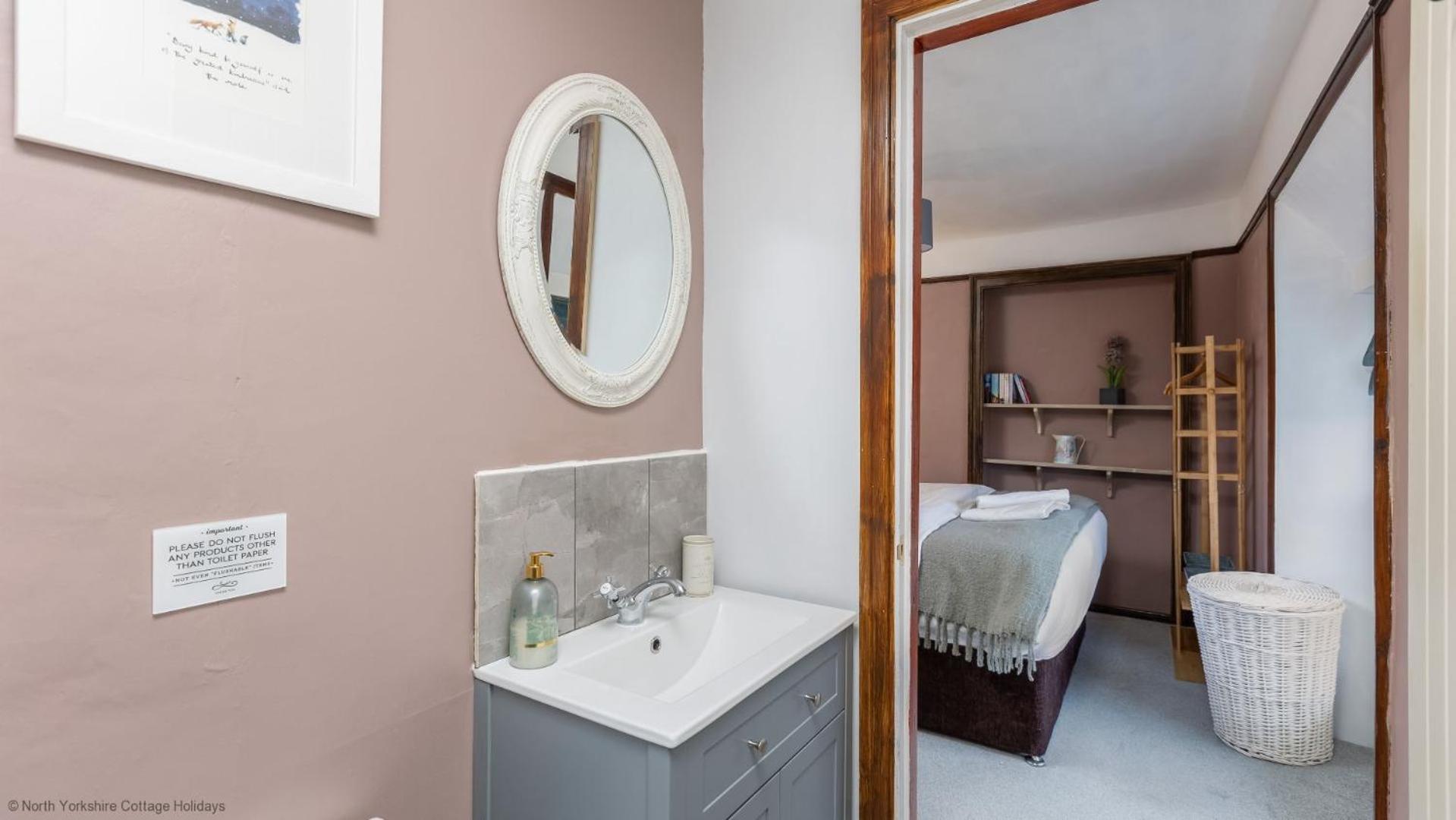 Stone Cottage In Picturesque North Yorkshire Village - Bull Dog Cottage Ampleforth Eksteriør billede