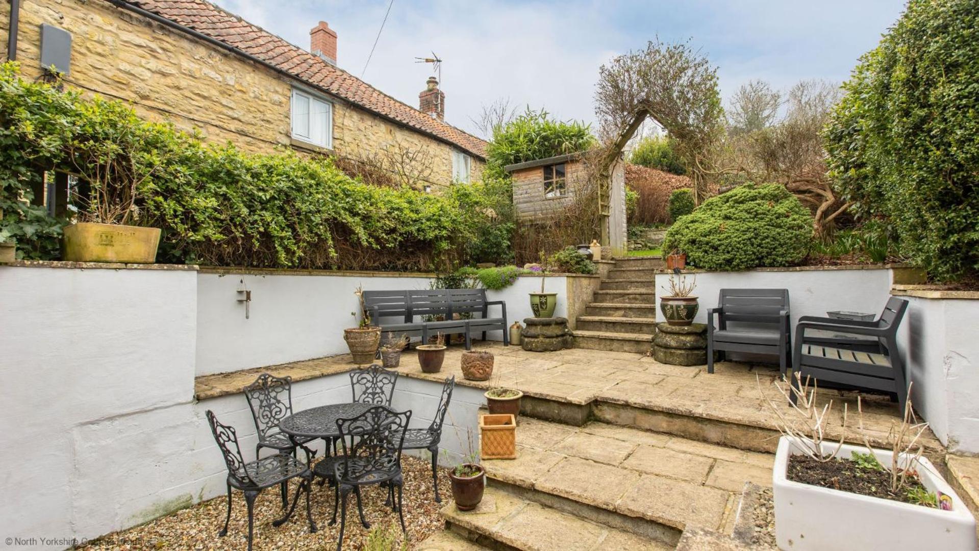 Stone Cottage In Picturesque North Yorkshire Village - Bull Dog Cottage Ampleforth Eksteriør billede